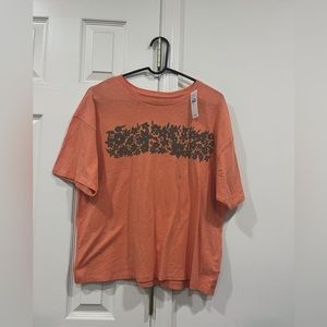 American Eagle 
Size Large 
NWT